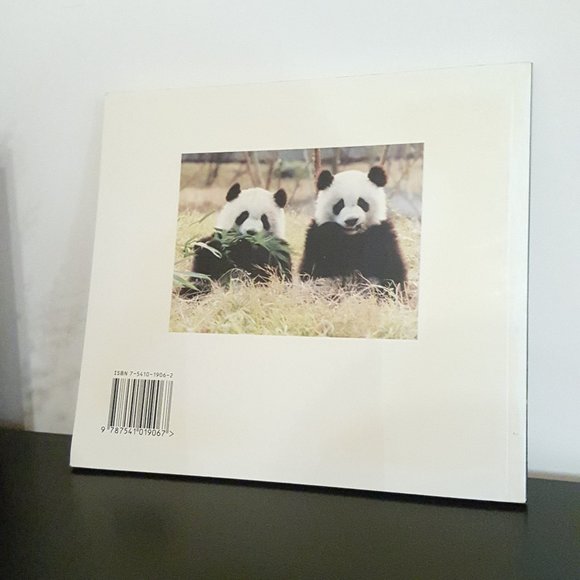 2/$20 Rare Treasure Giant Panda Photography Non-fiction - Picture 8 of 10